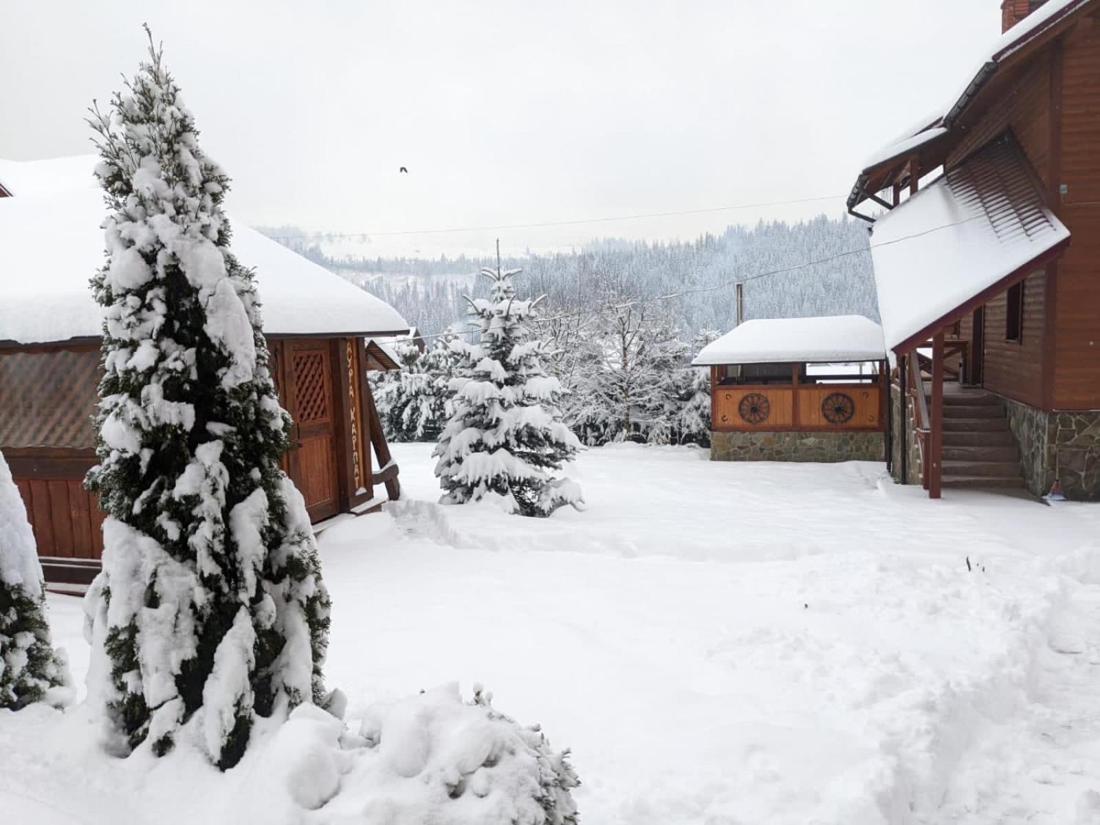 Aura Karpat Hotell Bukovel Exteriör bild