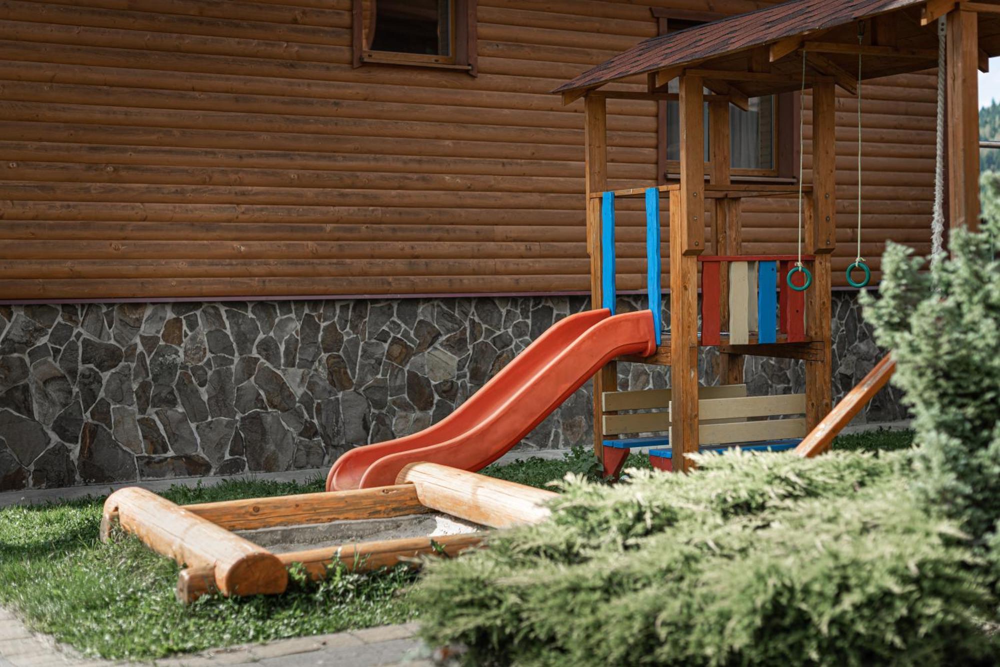 Aura Karpat Hotell Bukovel Exteriör bild