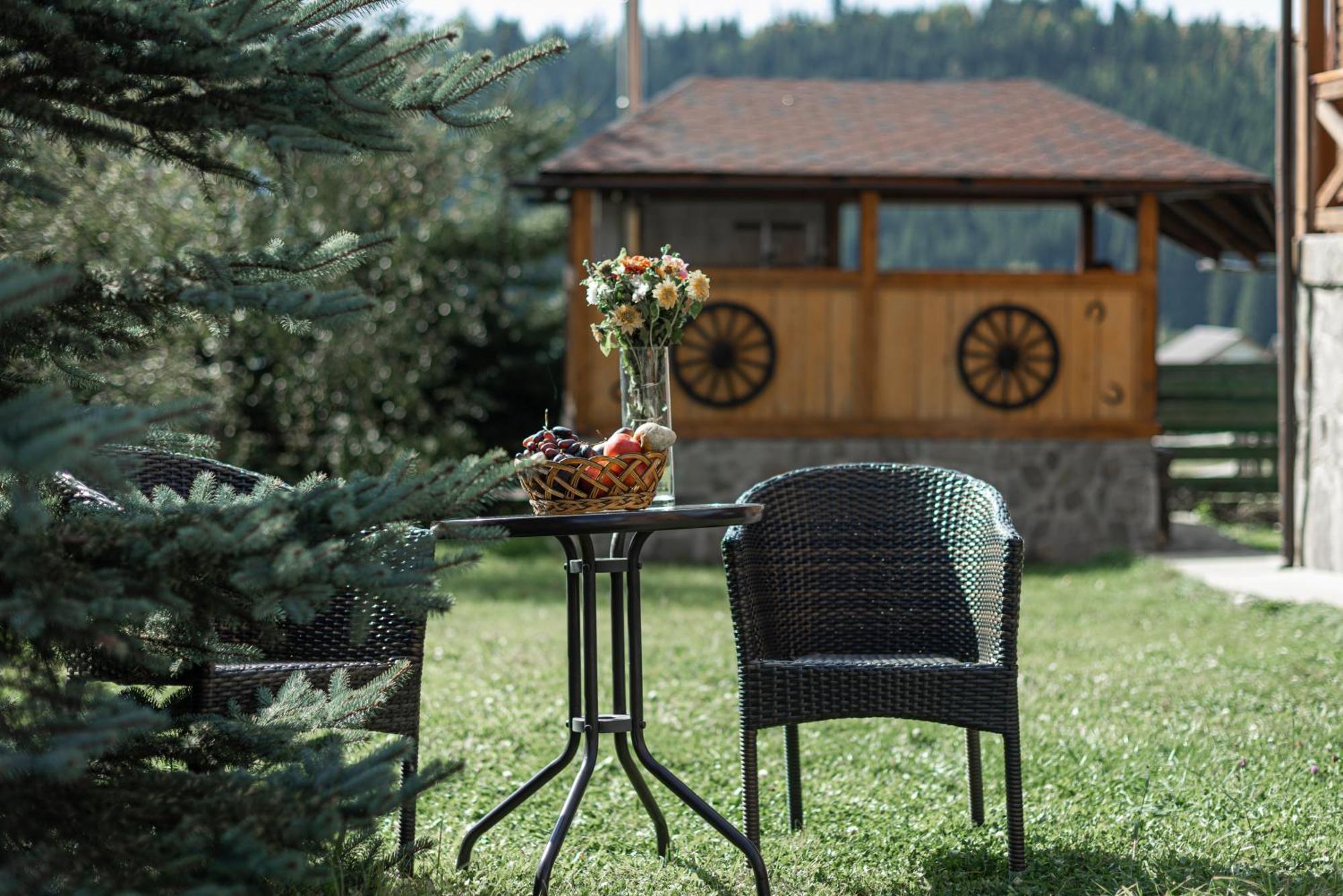 Aura Karpat Hotell Bukovel Exteriör bild